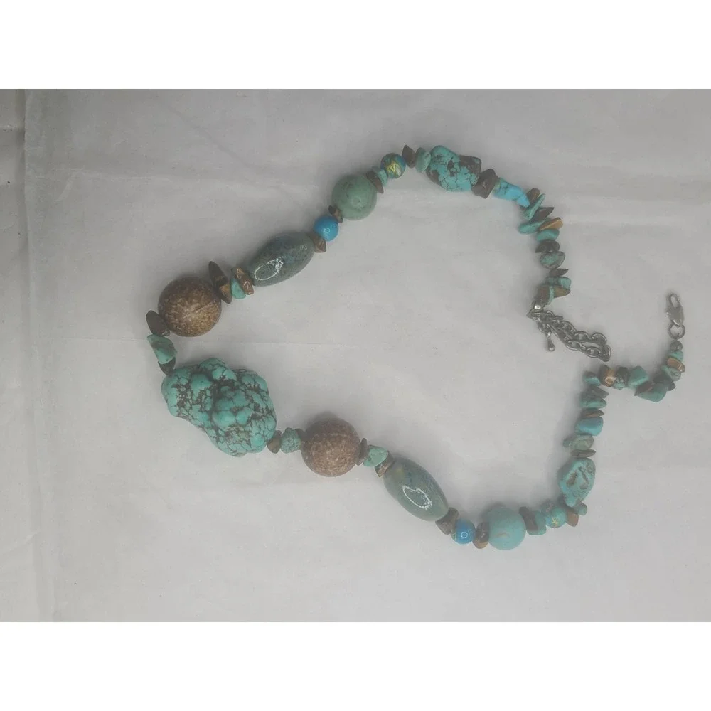 Vintage Turquoise & Wood Bead Necklace 18